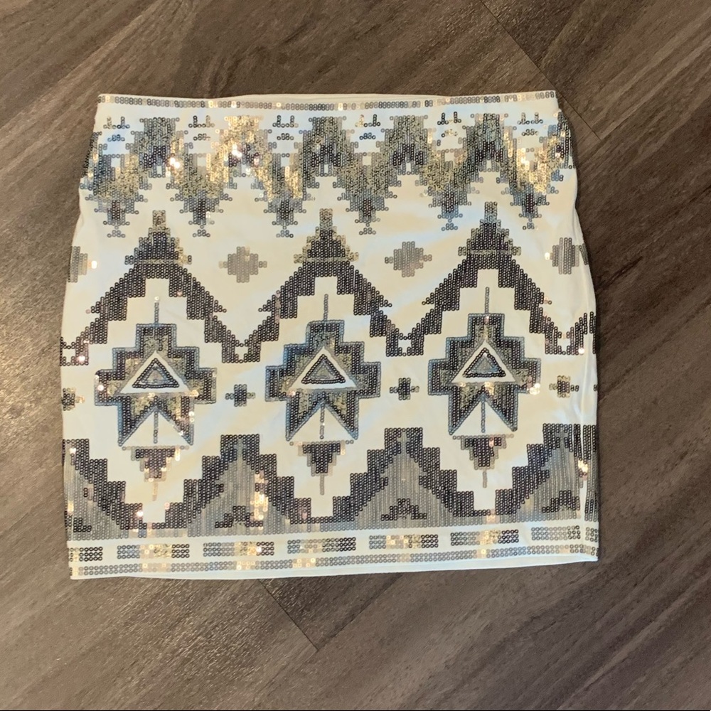 Express Large Sequin Mini Skirt - Gold, Silver, and White